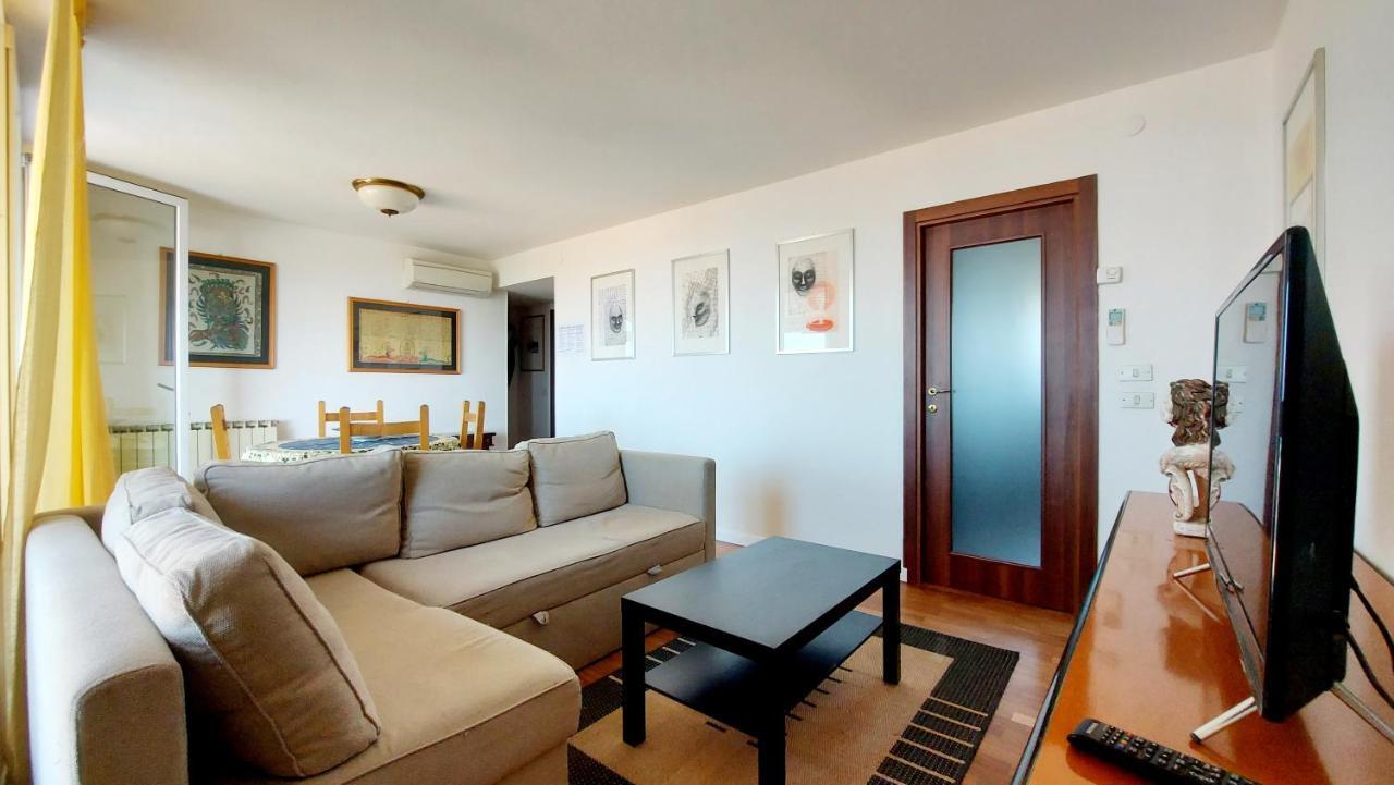 Panoramic Apartment Бардоліно Екстер'єр фото